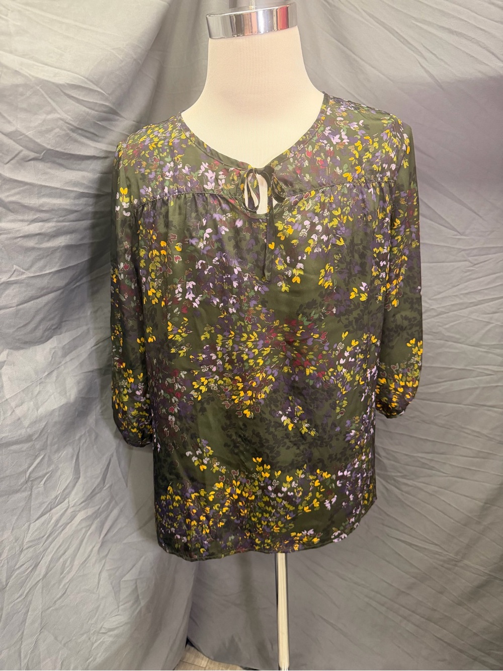 White Stag Olive Green Floral Tie-Front Blouse